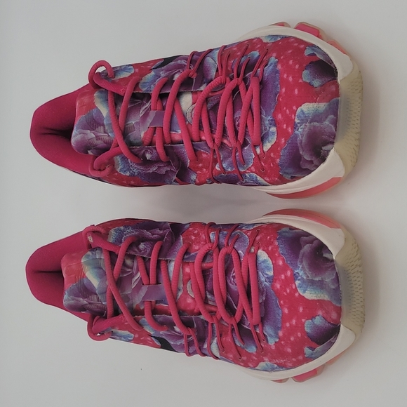 Nike Kevin Durant KD 8 Aunt Pearl Sneakers Cancer Awareness Floral Size 7 - Picture 2 of 11